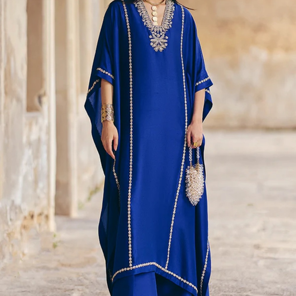 Suffuse Pakistani Outfit